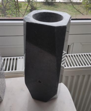 Vaza din granit VG1 - 10x10x25 CM  - 6