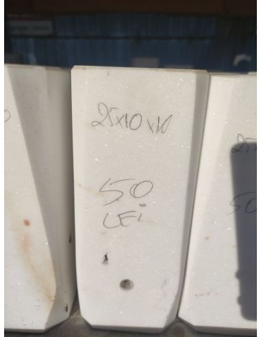 Vaza din marmura cu defecte nr. 4